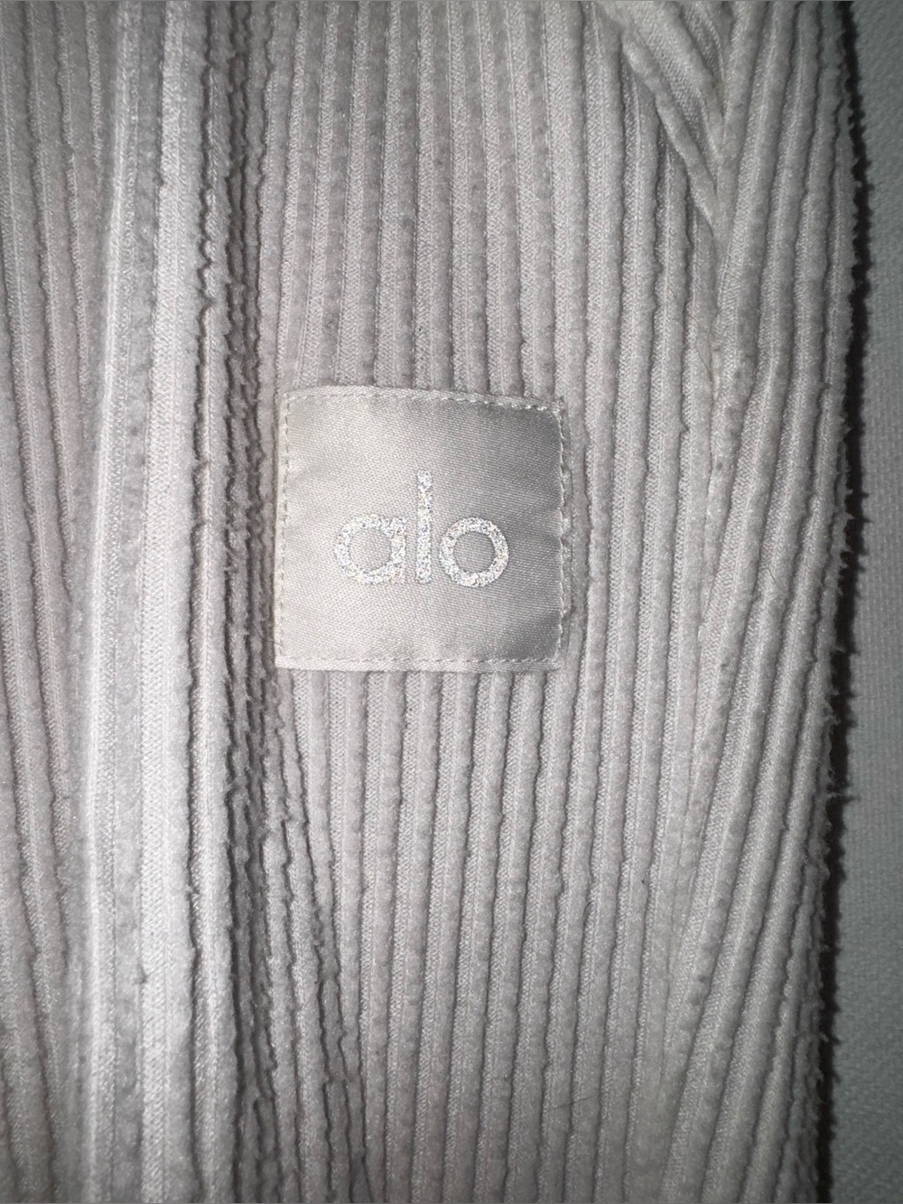 Alo Muse Joggers, Ivory - Picture 5 of 8